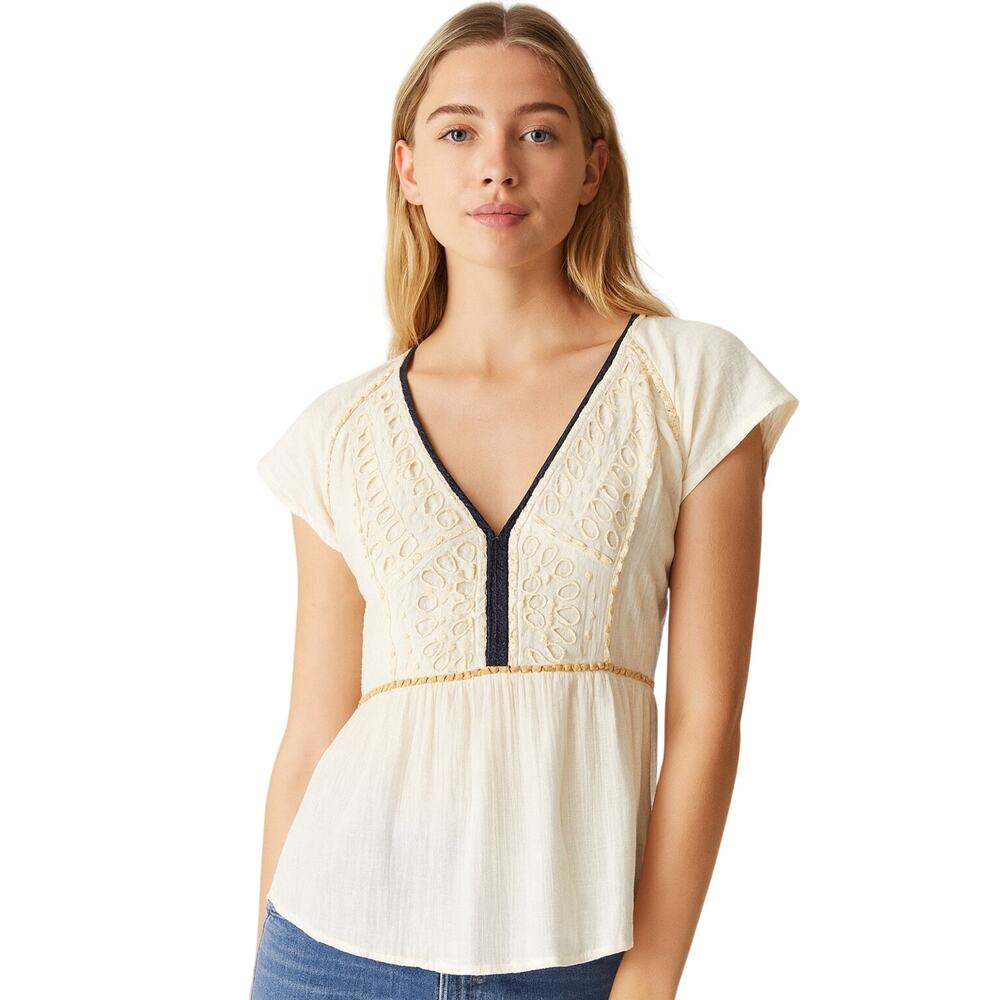 Akemi + Kin Anthropologie Embroidered Top - XS